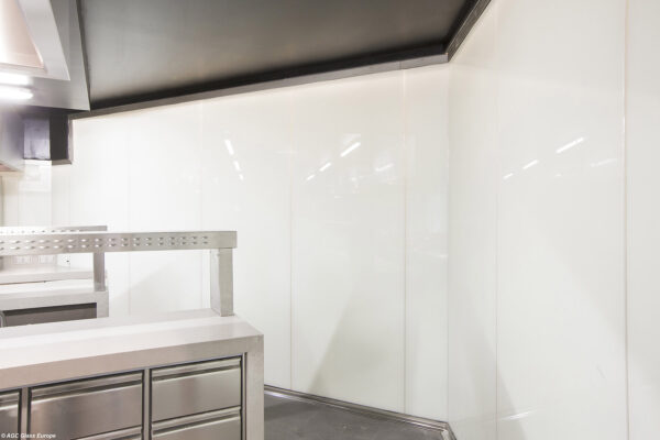 AntiBakteriální sklo – inovace ve službách zdraví a hygieny