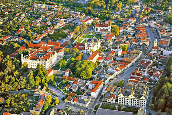 Litomyšl si na koncepci zeleně najme zahradního architekta