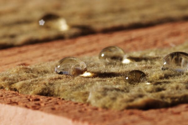 Testování cihel plněných minerální vatou 2