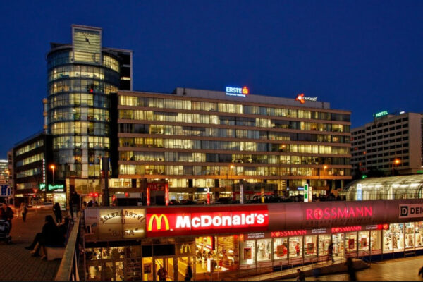 Radnice Prahy 4 chce obnovit Budějovické náměstí