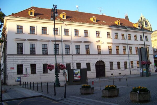 Stát prodal v dražbě bývalý klášter v centru Prahy za 790 mil. Kč