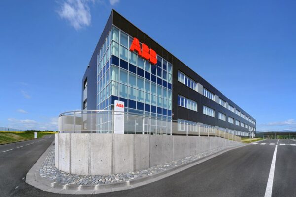 Dvě budovy v jedné