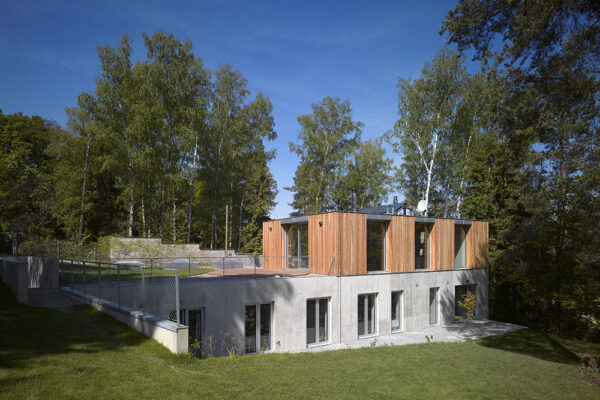 Rodinný dům mezi chatami