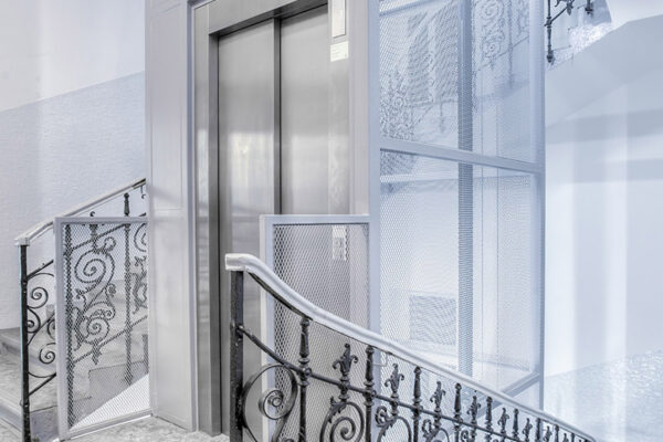 Nová norma zvyšuje bezpečnost výtahů