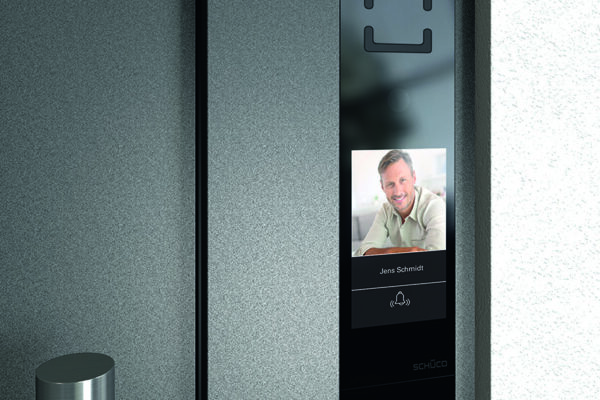 Vchodové dveře Schüco s dotykovým displejem DCS Touch Display