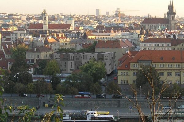 Investor novostavby u Anežského kláštera žaluje ministerstvo kultury