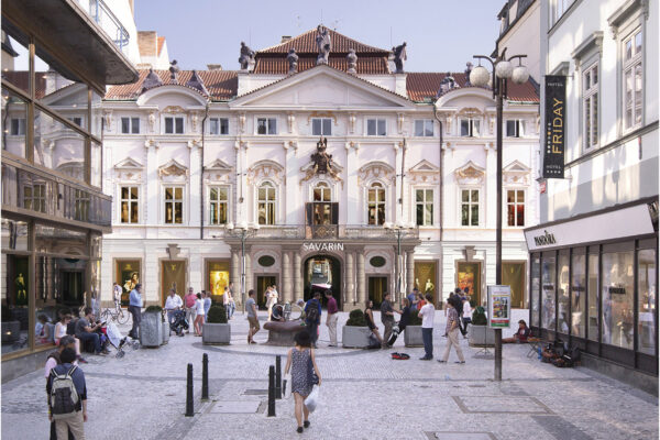 Crestyl začal s demolicemi pro komplex Savarin v centru Prahy