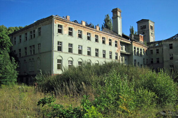 Demolice kláštera v Chebu bude na popud ministerstva pozastavena