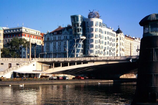 Staví se v Praze kvalitní architektura?