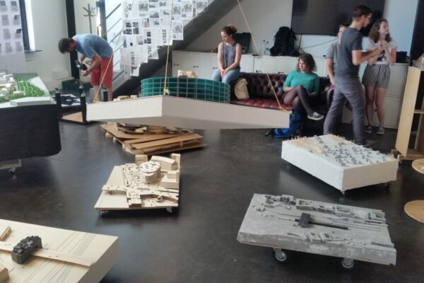 Parkovací domy pro Prahu