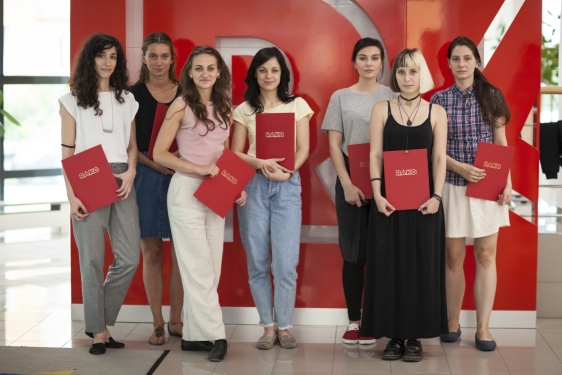 Studenti VŠ UMPRUM navrhli designy pro RAKO obklady