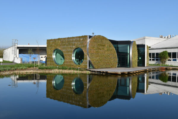 Živá stavba LIKO-Noe