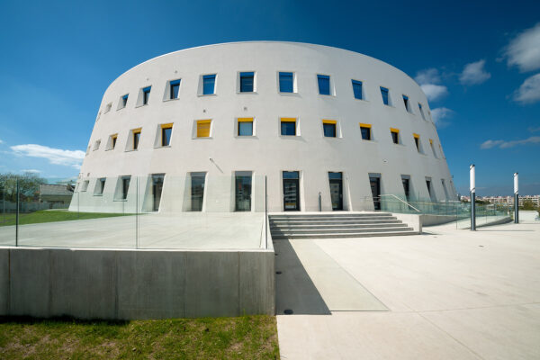 Moderní depozitář po boku historické dostavby v celorepublikové soutěži Stavba roku