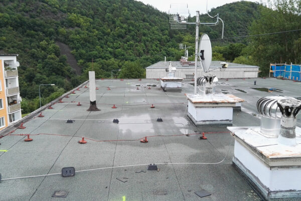 Zateplení dvouplášťových střech