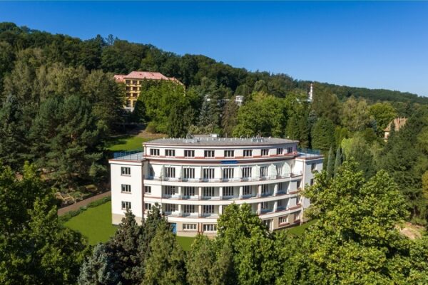 Rekonstrukce lázeňského domu Praha v Teplicích