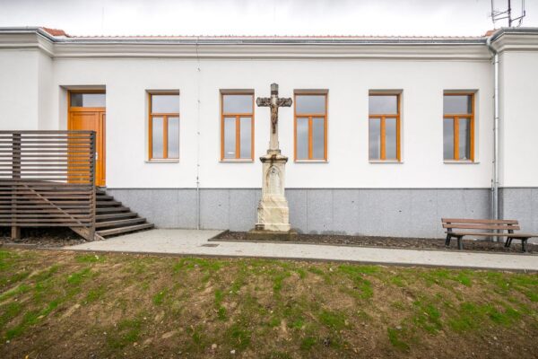 Obecní úřad ve Velaticích