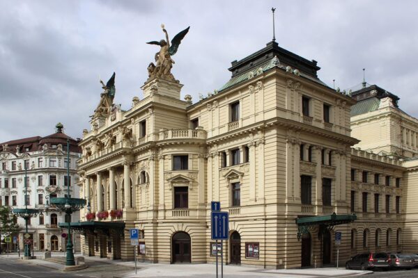 Praha chce rekonstruovat Divadlo na Vinohradech