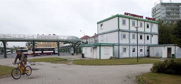 Otázky kolem soutěže na podobu terminálu v Liberci