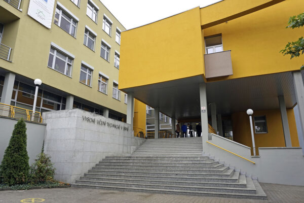 Rekonstrukce areálu Purkyňova 118