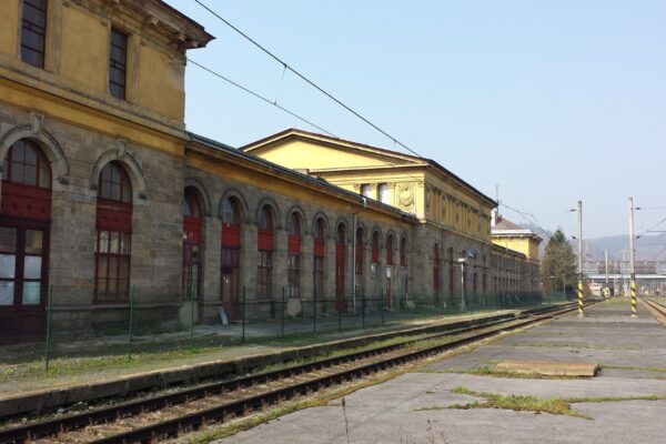Zchátralé východní nádraží v Děčíně se promění v centrum vědy