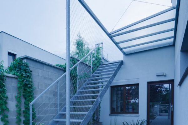 Interiér přístavby u řadového domu