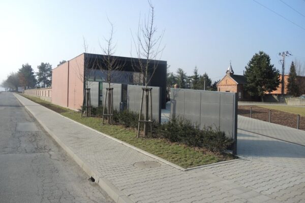 Smuteční síň v Oticích