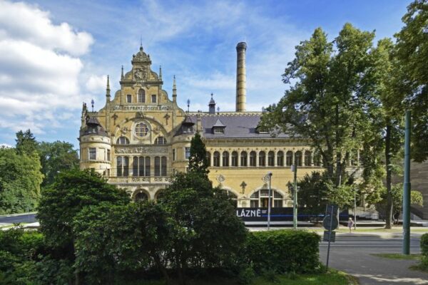 Revitalizace městských lázní na galerii