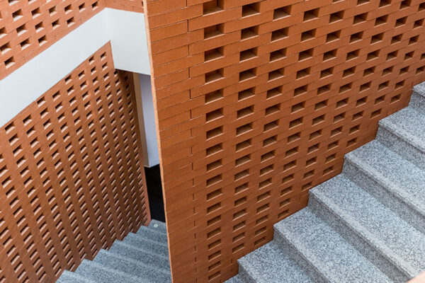 Lícové cihly a pásky Klinker