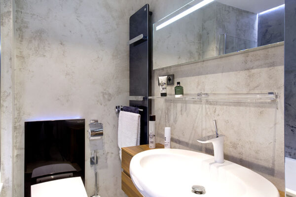 Moderní betonové stěrky v koupelnách a kuchyních