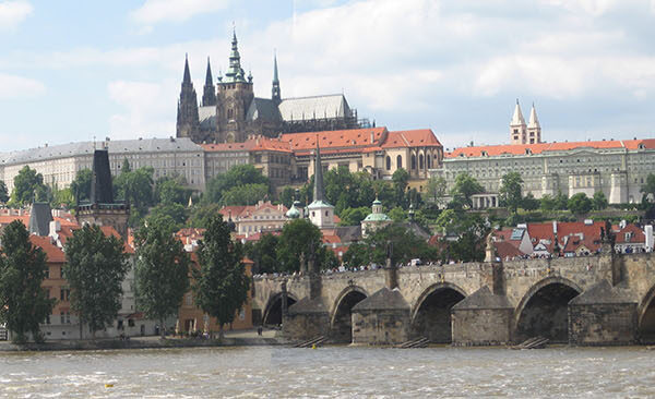 Karlův most oslavil 660 let od založení