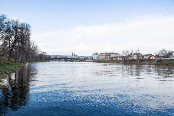 Do soutěže na projekt lávky přes ostrov Štvanice přišlo 48 návrhů