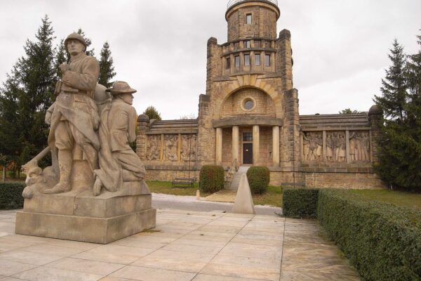 Dostavba Masarykovy věže samostatnosti v Hořicích