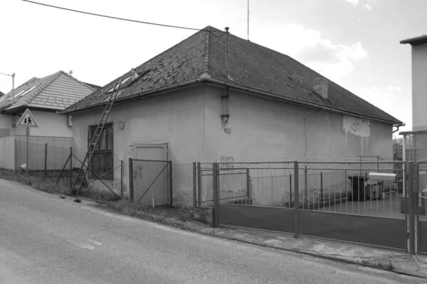 Konverze tanečního sálu na obytný dům