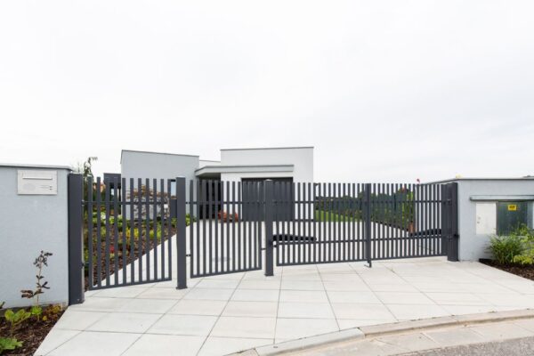 Netradiční přízemní dům