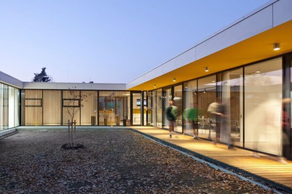 Sportovní centrum ve Voticích