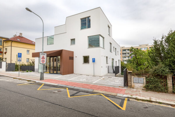 Školní pavilon v BB Centru