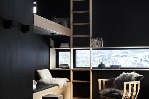 Black Lodge v norských Sunnmøre Alpách