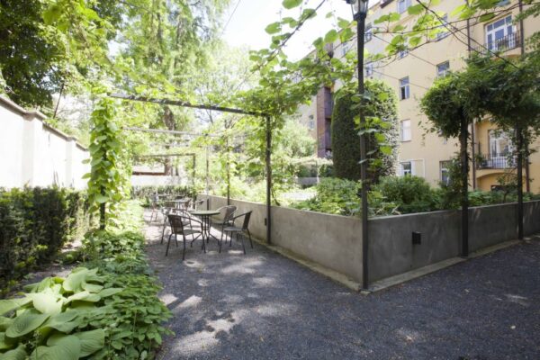 Schovaná zahrada na Vinohradech