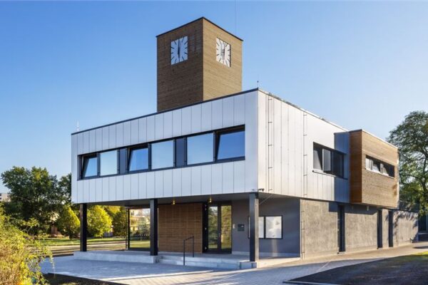 Nová radnice v Praze Štěrboholech