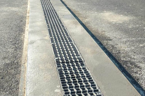 Odvodnění ploch u nejmodernějšího výrobního závodu na pneumatiky