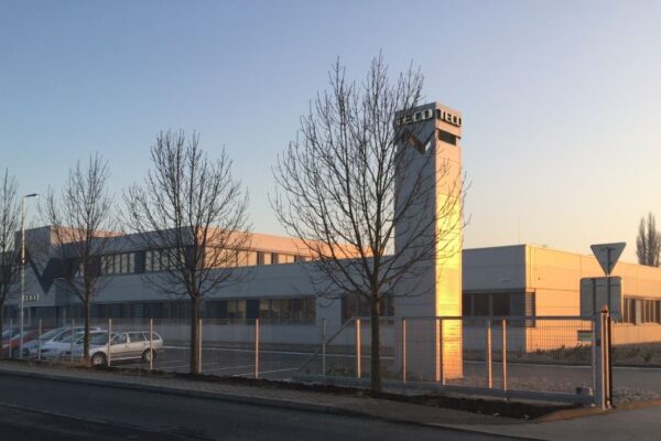 Výrobně administrativní budova pro společnost Teco