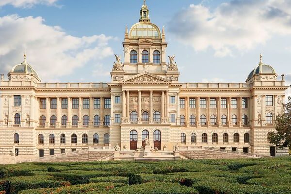Dvousté narozeniny slaví Národní muzeum rekonstrukcí hlavní budovy