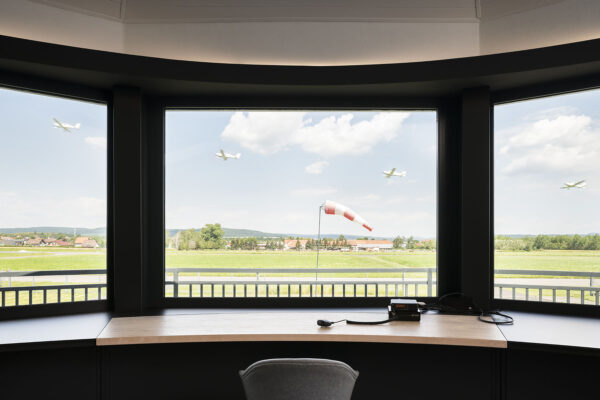 Rekonstrukce leteckého hangáru