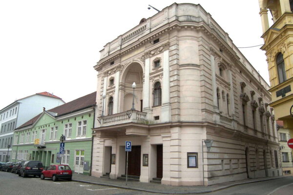 Rekonstrukce divadla Oskara Nedbala v Táboře