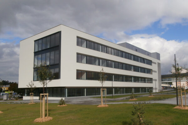 Nová budova průmyslové školy v Třebíči