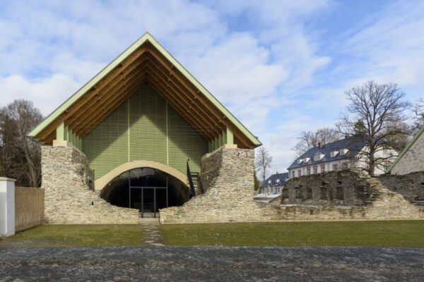 Navarov – revitalizace zámeckého areálu