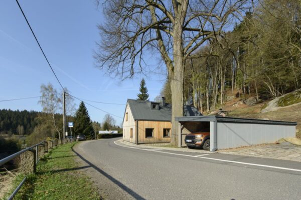 Rekonstrukce tradiční jizerskohorské chalupy