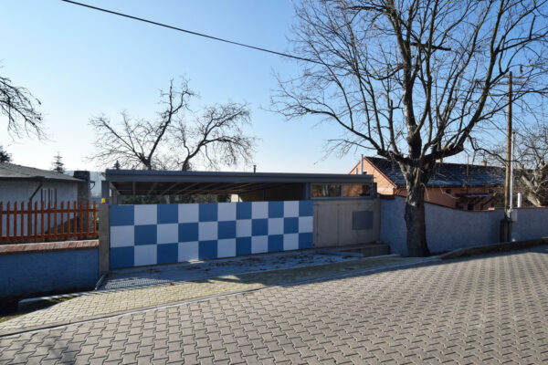 Parkovací stání k rodinnému domu