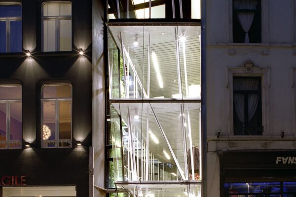 Architektura na pomezí umění i odvážná konstrukční řešení