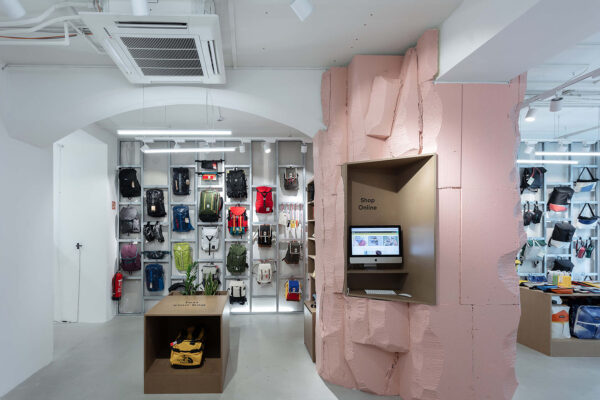 Interiér obchodu Freshlabels v Berlíně